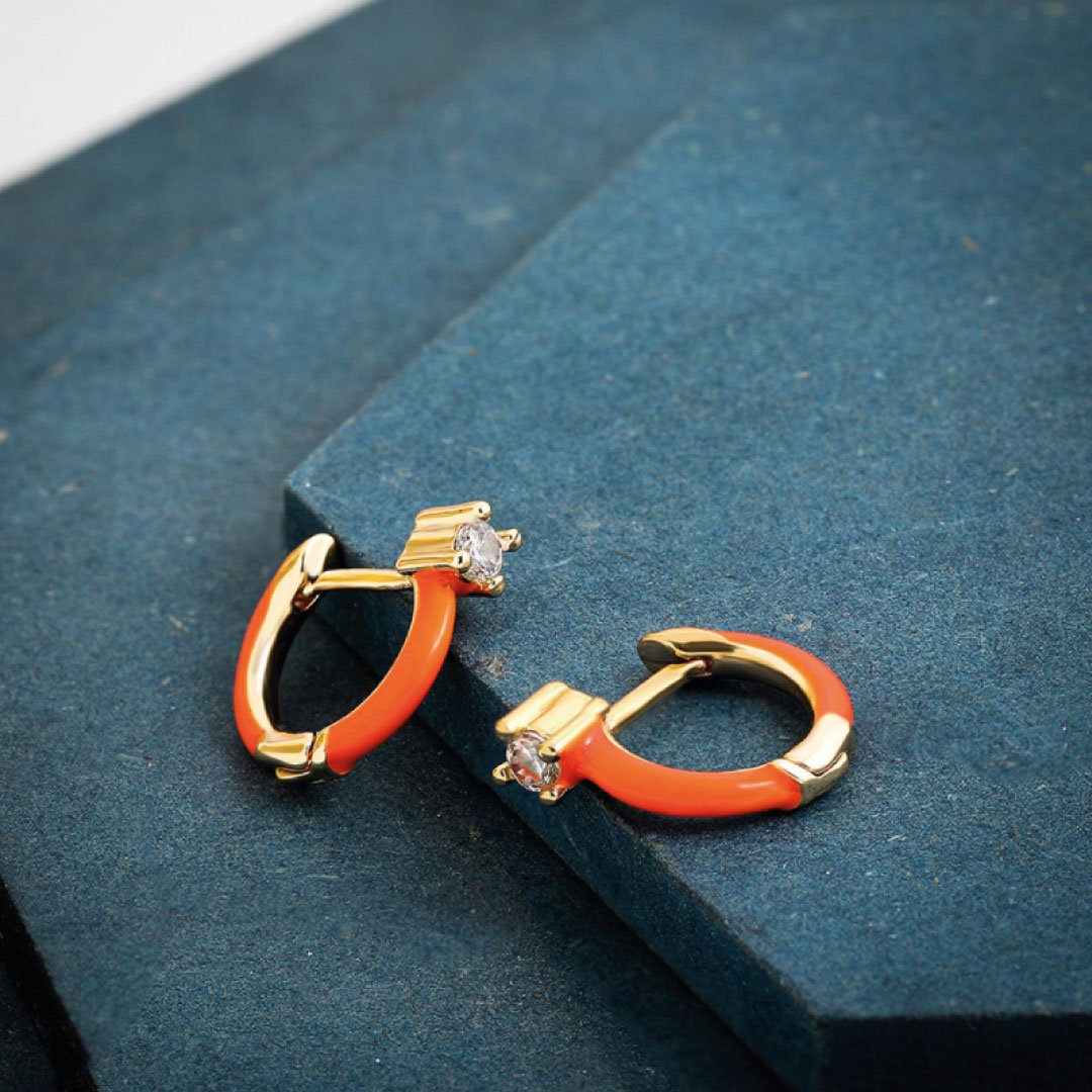 Flirt Huggie Earrings-5