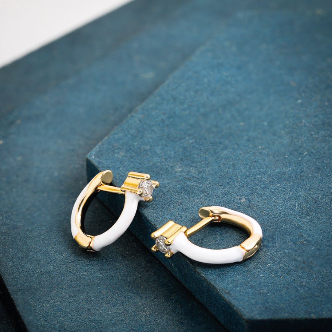 Flirt Huggie Earrings-7