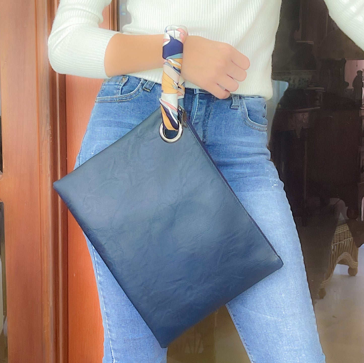 Bailey Pouch-2