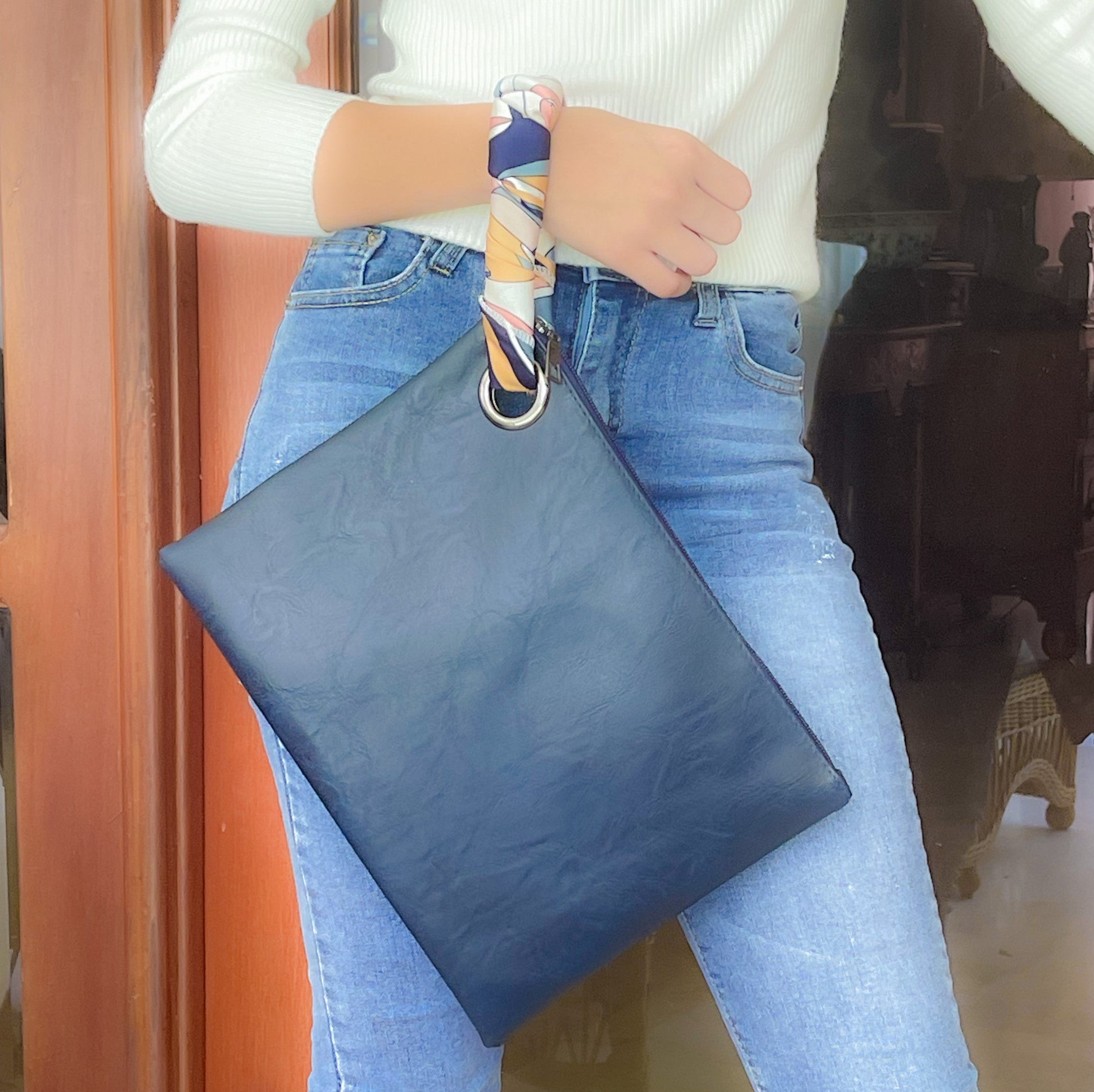 Bailey Pouch-2